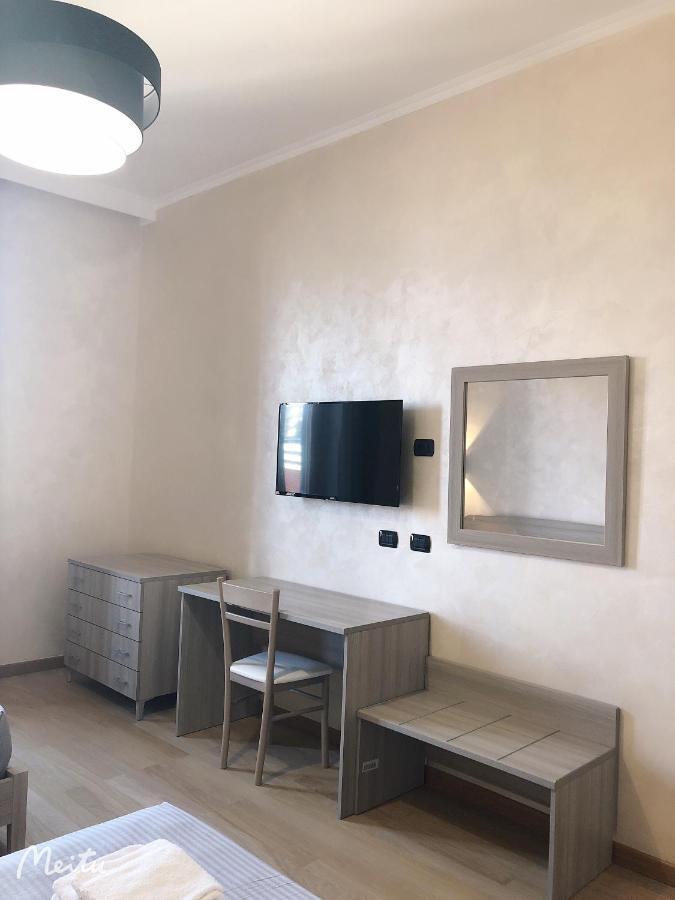 Romafullhouse Guesthouse Εξωτερικό φωτογραφία